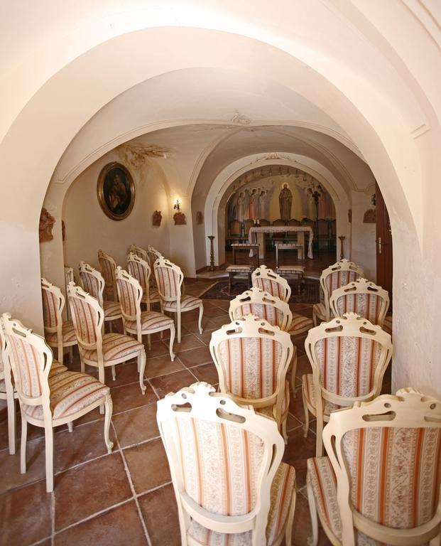 Hotel Castello D'Abruzzo Ripa Teatina Exterior foto